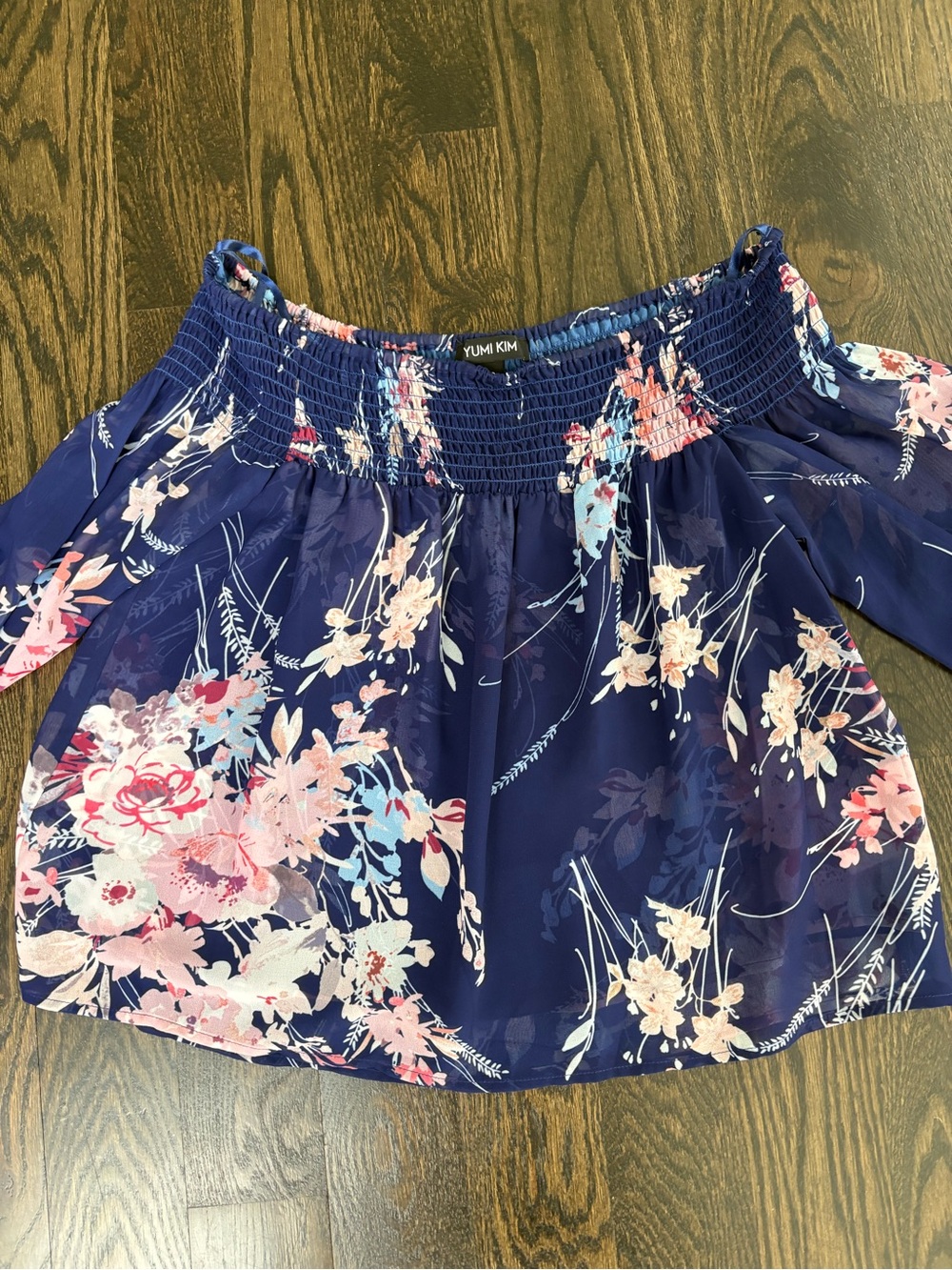 Yumi Kim Tropic Blouse Navy Floral Off Shoulder Tie Sleeve Top XS